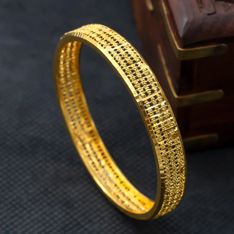 Ladies minimalist bracelets-Gold Bangle PGB6-23-022