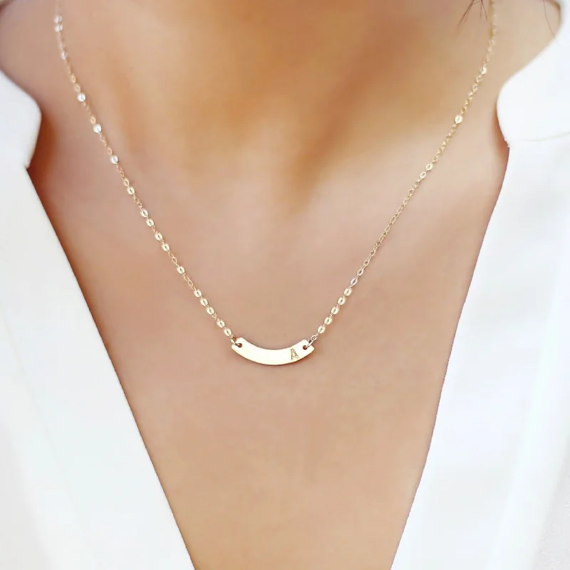 Ladies choker with pendant-Curved Bar Necklace