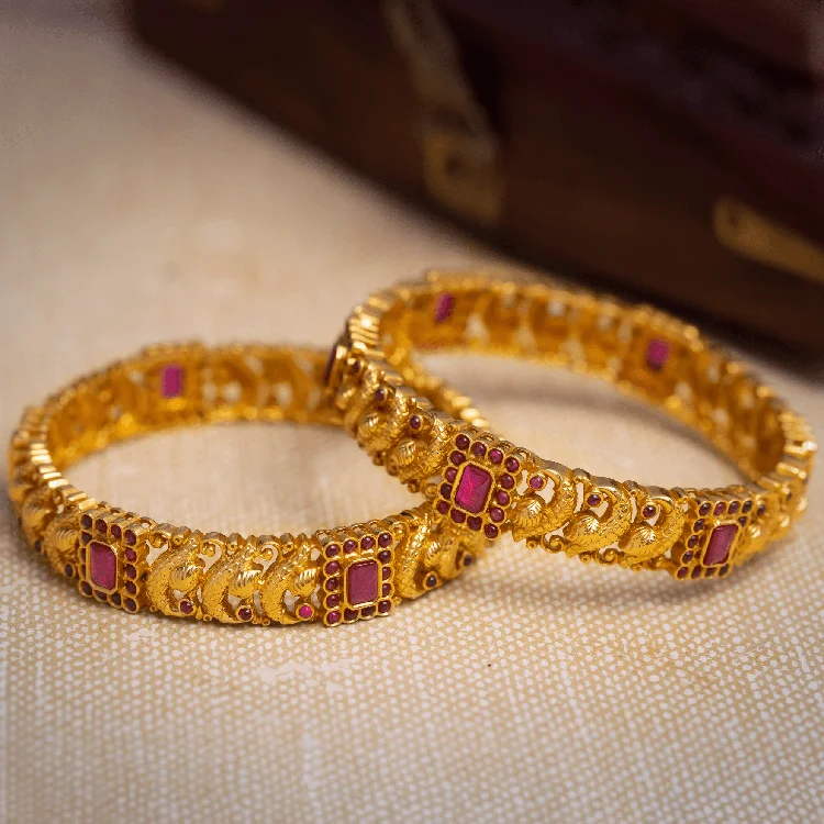 Ladies sapphire bracelets-Sreshta Bangle PSGRBSR4R-043