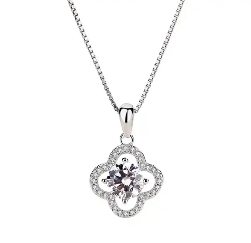 Ladies vintage gold necklaces-4-Leaf Clover Diamond Pendant Necklace | S925 | Moissanite