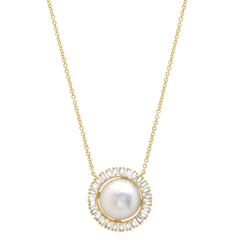 Ladies friendship necklaces-Pearl Halo Necklace