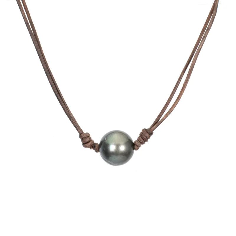 Ladies stunning necklaces for women-Pearl Leather Necklace