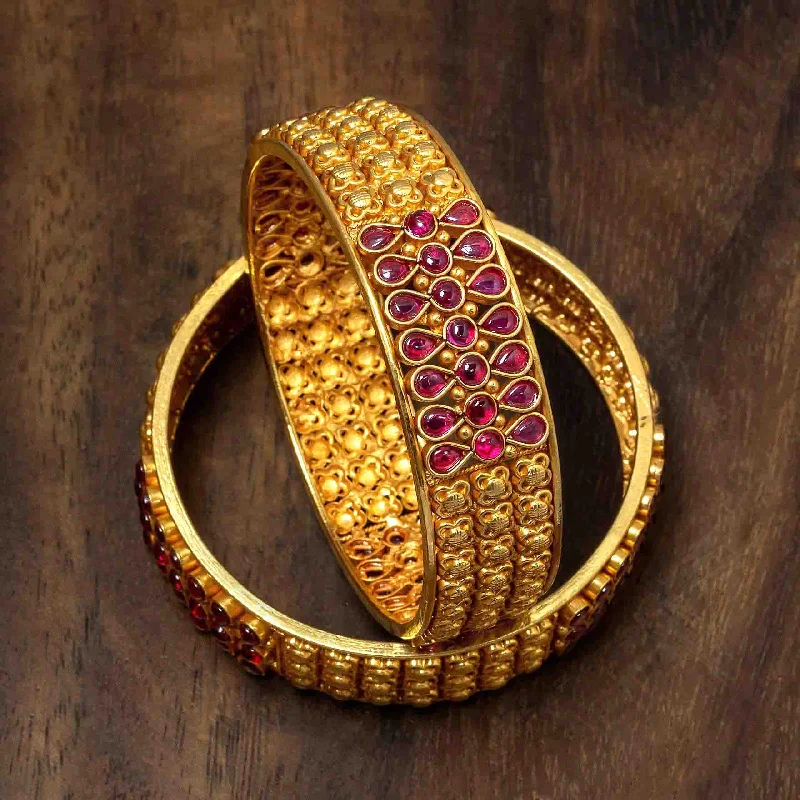 Ladies gold cuff bracelets-Sreshta Bangle PSGRBSR10R-006