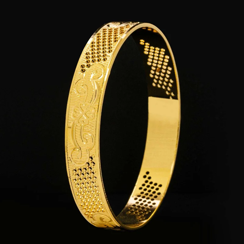 Ladies statement bracelets-Golden Bangle PGB69-052