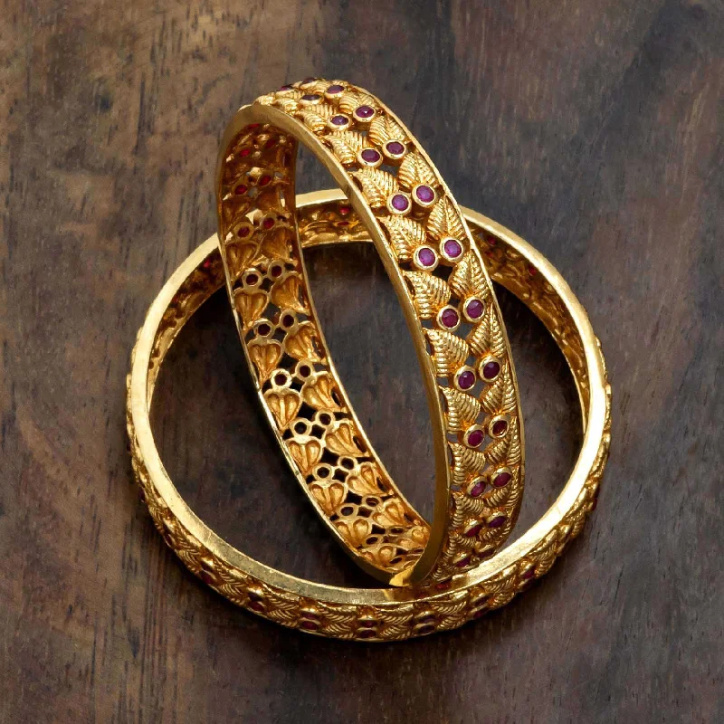 Ladies vintage bangles-Gold Bangle PSGRBSR2R-24-003