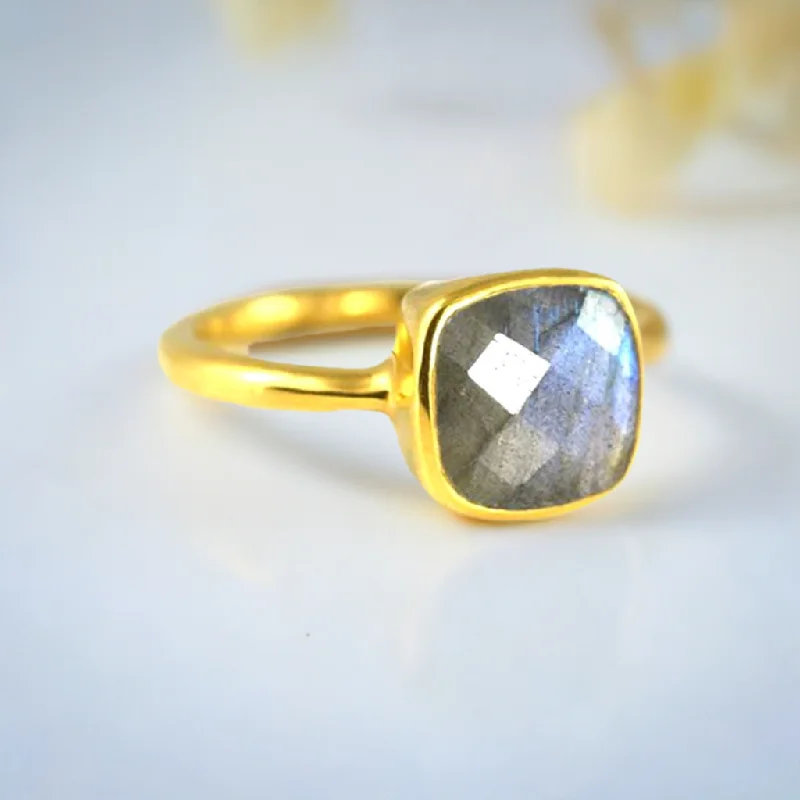 Ladies gold rings-Claire Labradorite Stone Ring