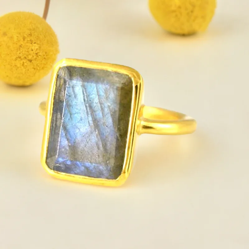 Ladies fashion statement rings-Amia  Labradorite Large Square Stone Ring