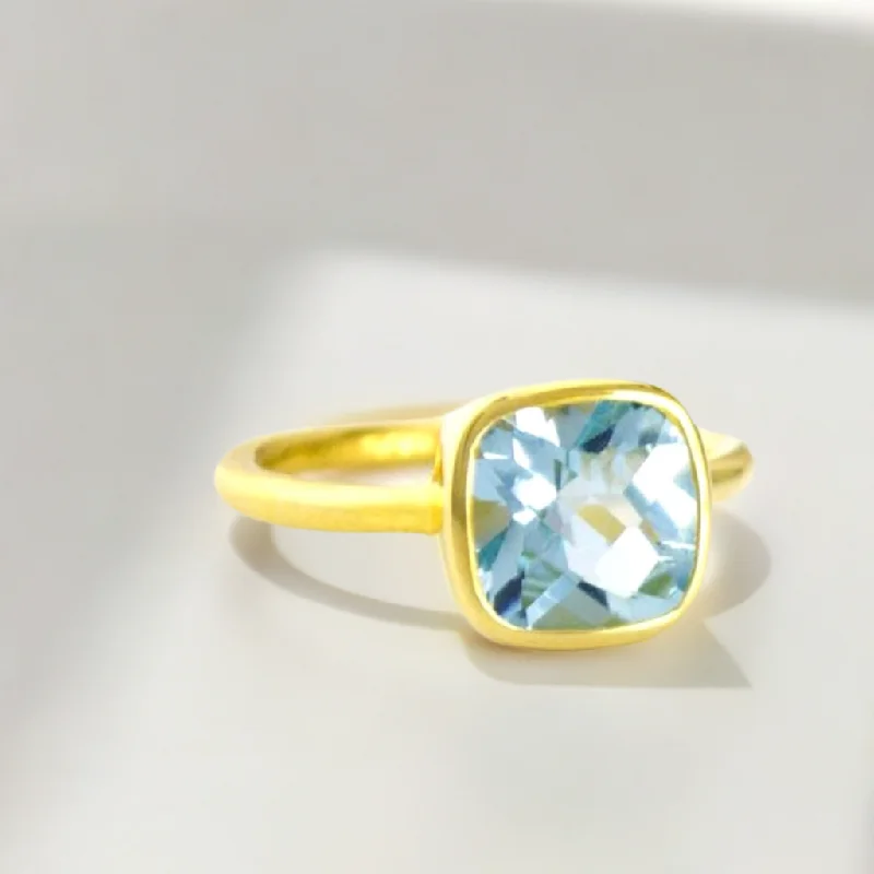 Ladies modern solitaire rings-Claire Blue Aquamarine Stone Ring