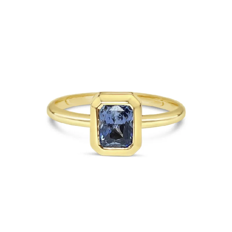 Ladies minimalistic rings-REVE || 1.2ct blue sapphire in yellow gold 14k