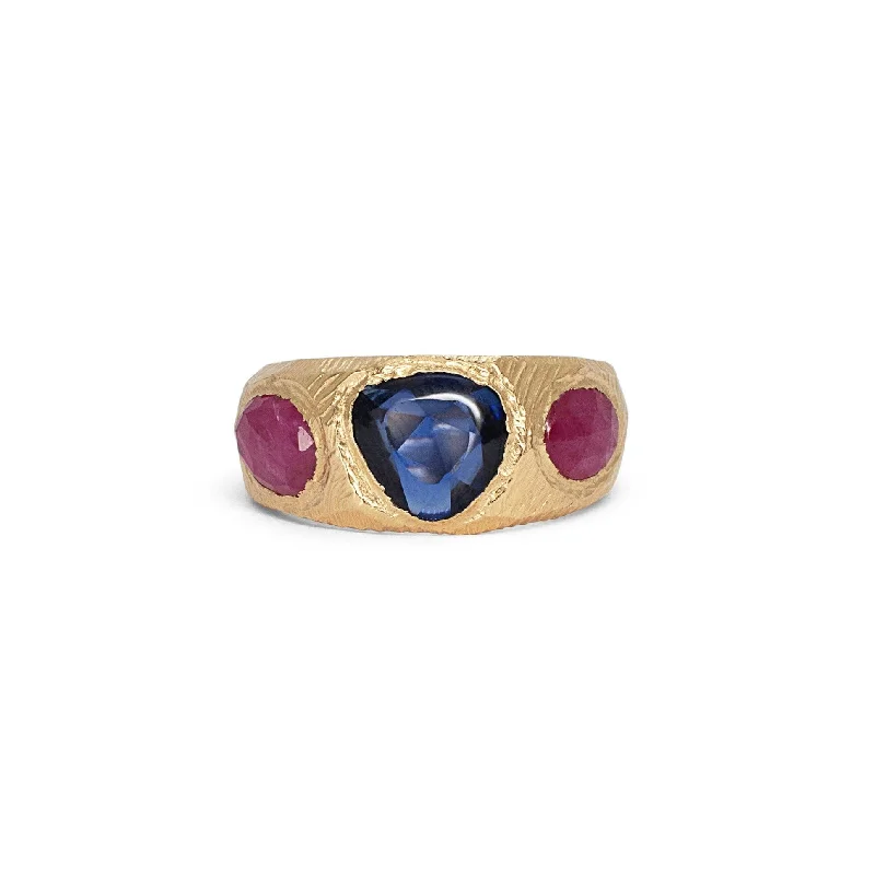 Ladies anniversary rings-18K Three Stone Ring in Blue Sapphire and Ruby