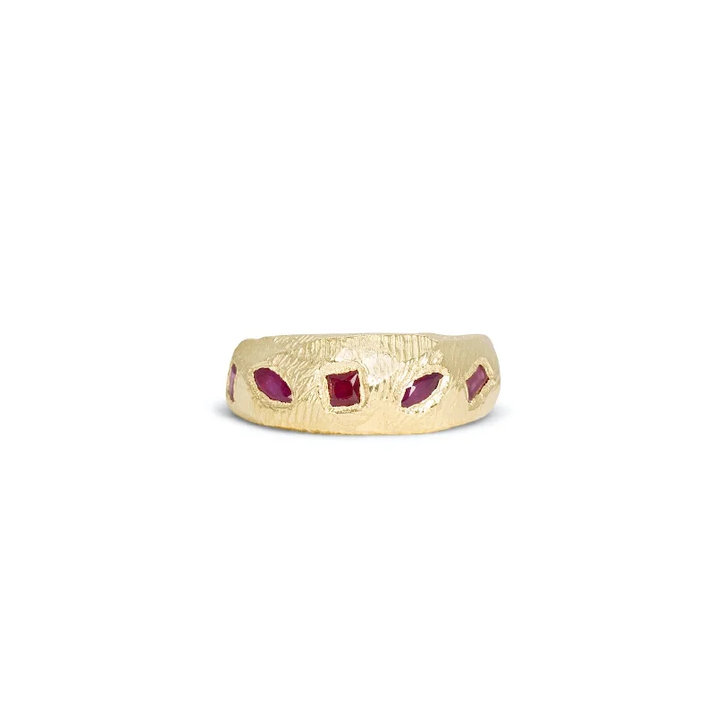 Ladies heart-shaped rings-18K Geometric Mixed Band in Ruby