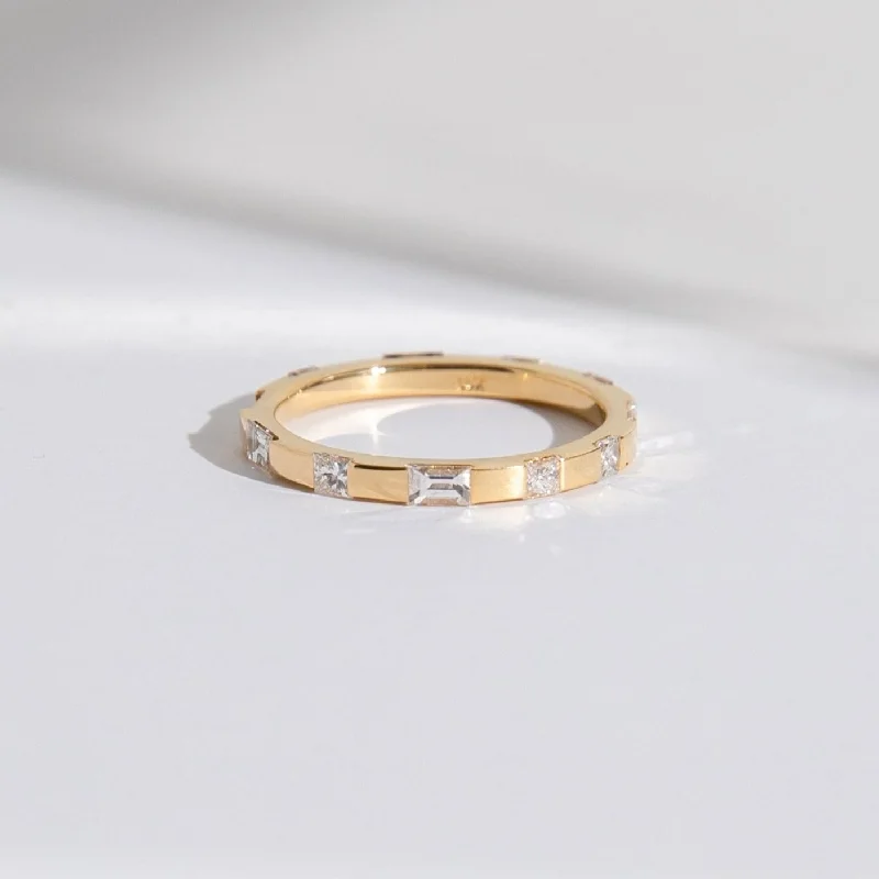 Ladies simple gold rings-Erdo Ring in Gold